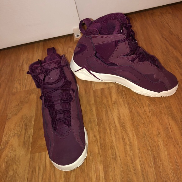 jordan flight burgundy
